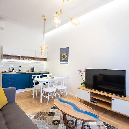 Luxury Suite In City Centre サラエヴォ エクステリア 写真